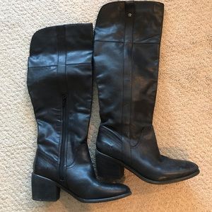 Leather Vince Camuto boots like NEW!!